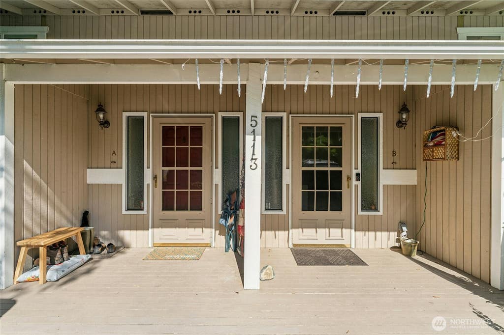 Photo of 5113 S 4th Avenue, Everett, WA 98203 (MLS # 2544459)