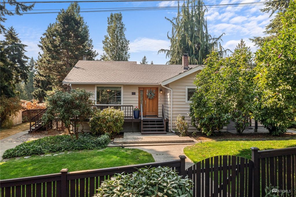 Photo of 103 NW 175th Street, Shoreline, WA 98177 (MLS # 1990491)