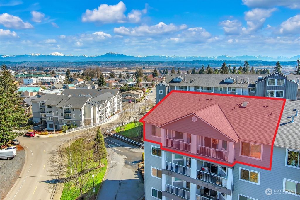 Photo of 1318 37th Street #2526, Everett, WA 98201 (MLS # 2049924)
