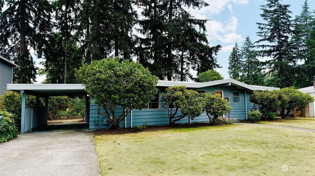 Photo of 15511 SE 24th Street, Bellevue, WA 98007 (MLS # 2276695)