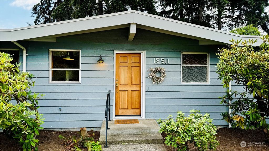 Photo of 15511 SE 24th Street, Bellevue, WA 98007 (MLS # 2276695)