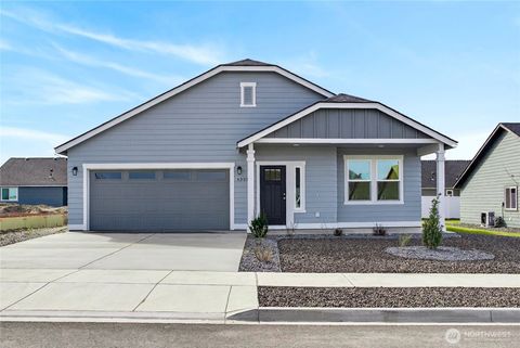 Photo of 4333 W Sand Hill St. St, Moses Lake, WA 98837 (MLS # 2458104)
