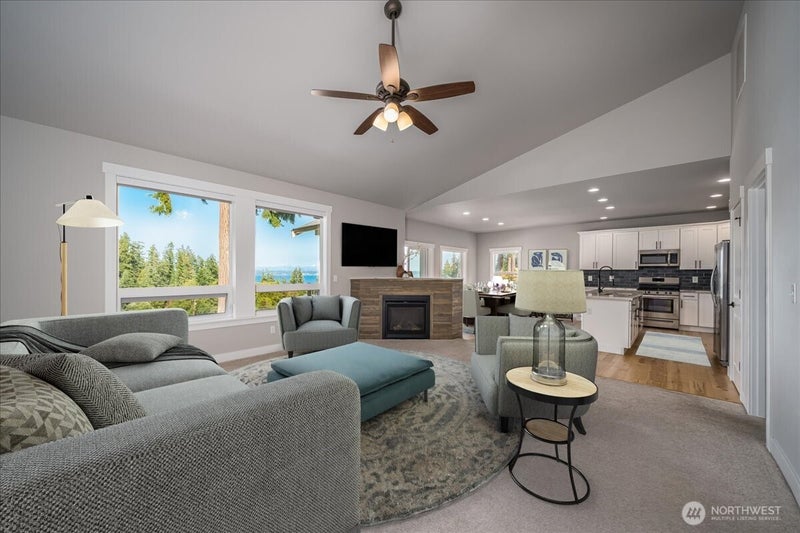 1229 SE Camano Drive