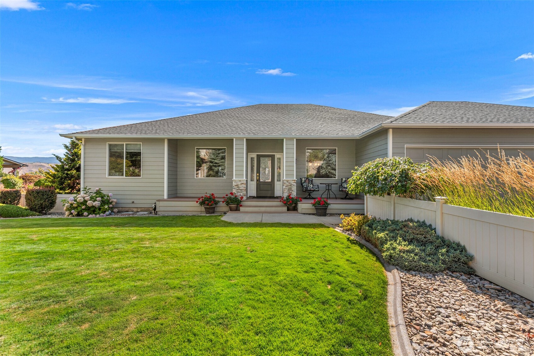 825 Briarwood Drive