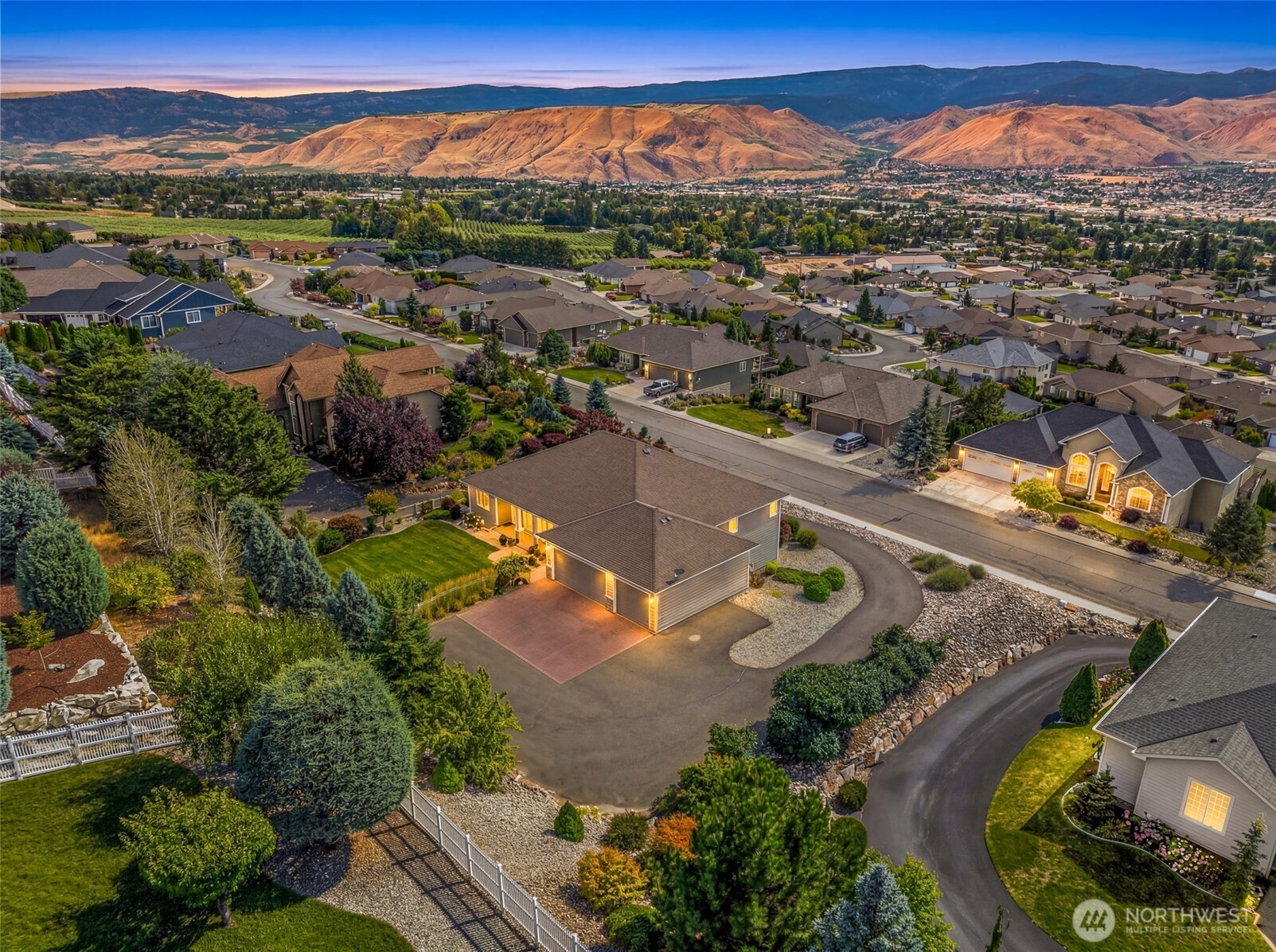 825 Briarwood Drive