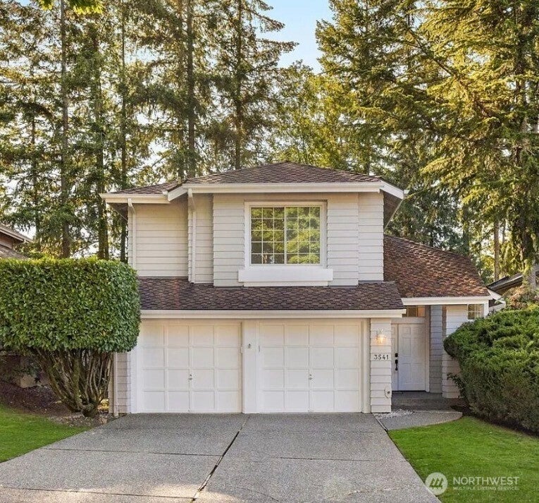 Photo of 3541 252nd Place SE, Sammamish, WA 98029 (MLS # 2552120)