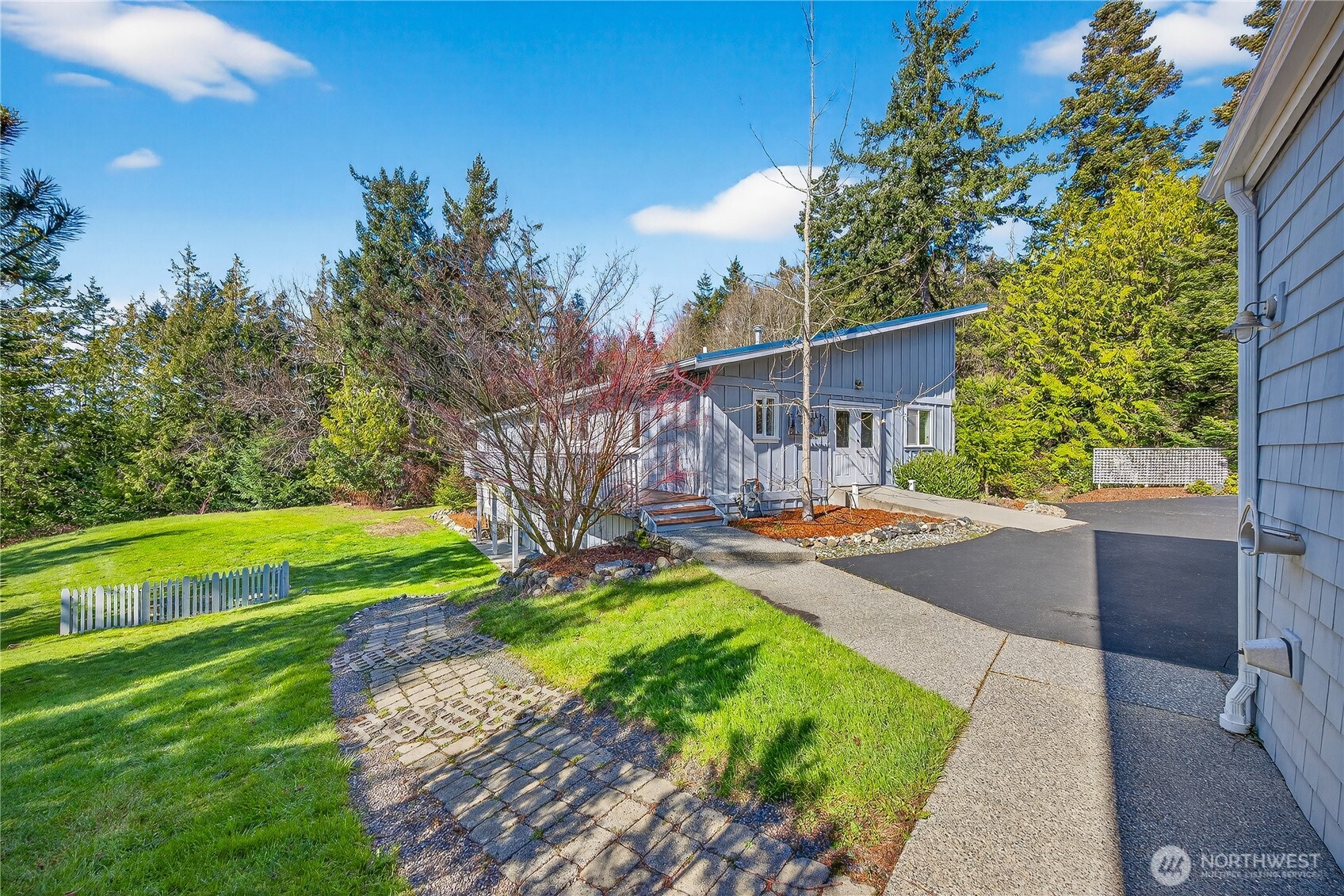 Anacortes, Washington, 98221, United States, 4 Bedrooms Bedrooms, ,4 BathroomsBathrooms,Residential,Active,2027320
