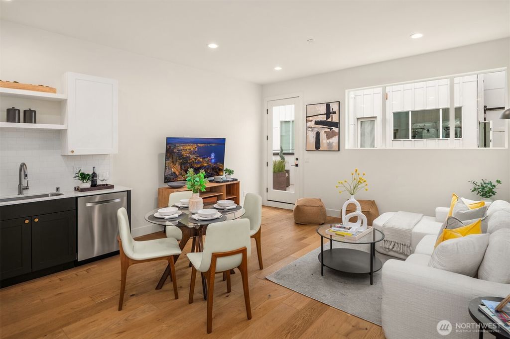 Photo of 2337 10th Avenue E #D, Seattle, WA 98102 (MLS # 2475122)