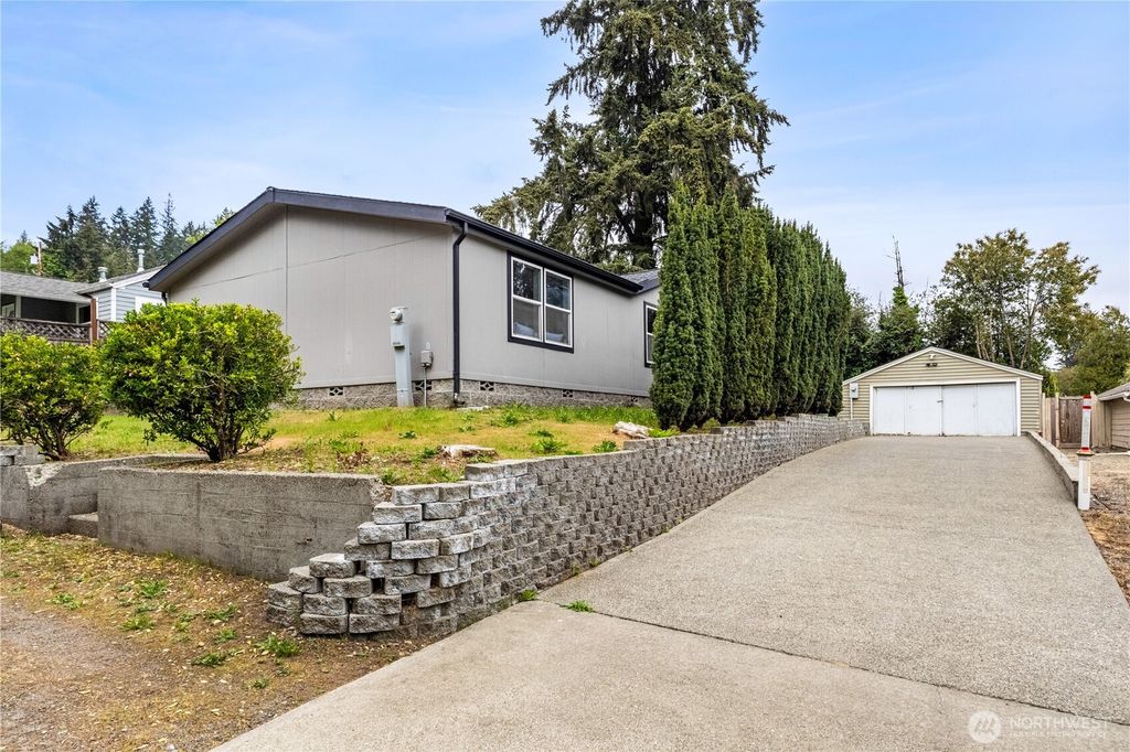 Photo of 932 Price Road, Bremerton, WA 98312 (MLS # 2522068)