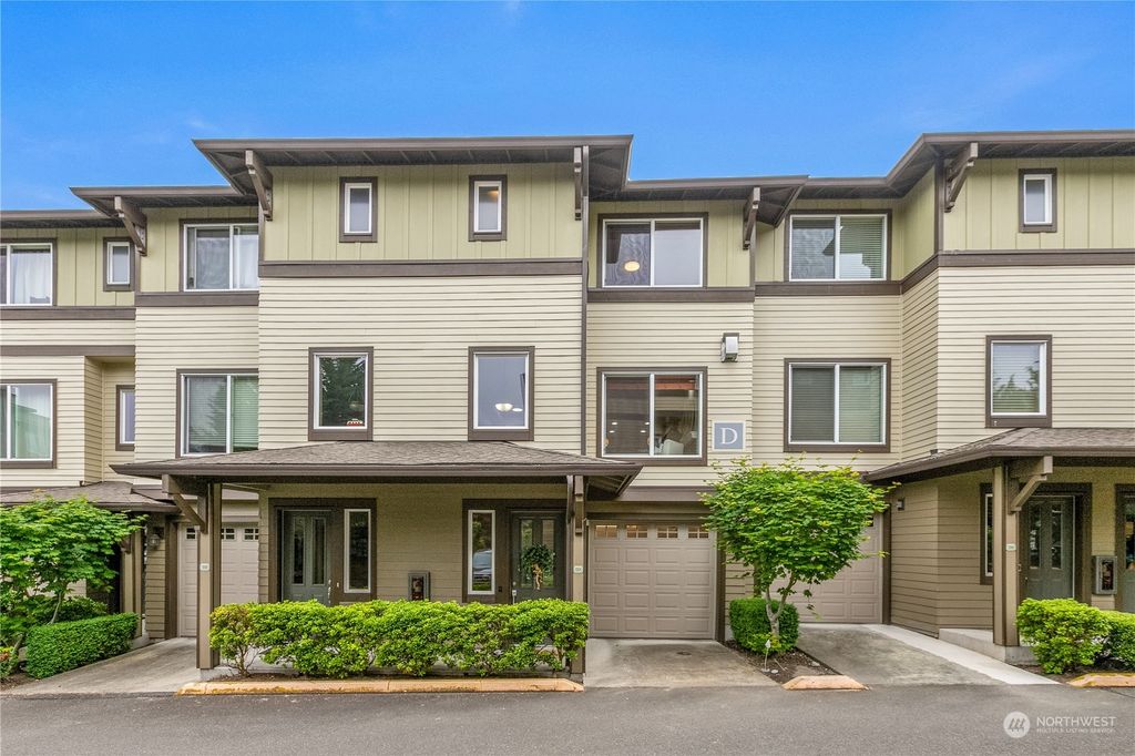 Photo of 2115 201st Place SE #D3, Bothell, WA 98012 (MLS # 2076013)