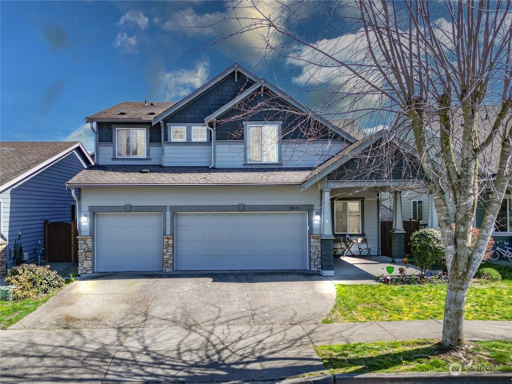 Photo of 11631 55th Avenue NE, Marysville, WA 98271 (MLS # 2214916)