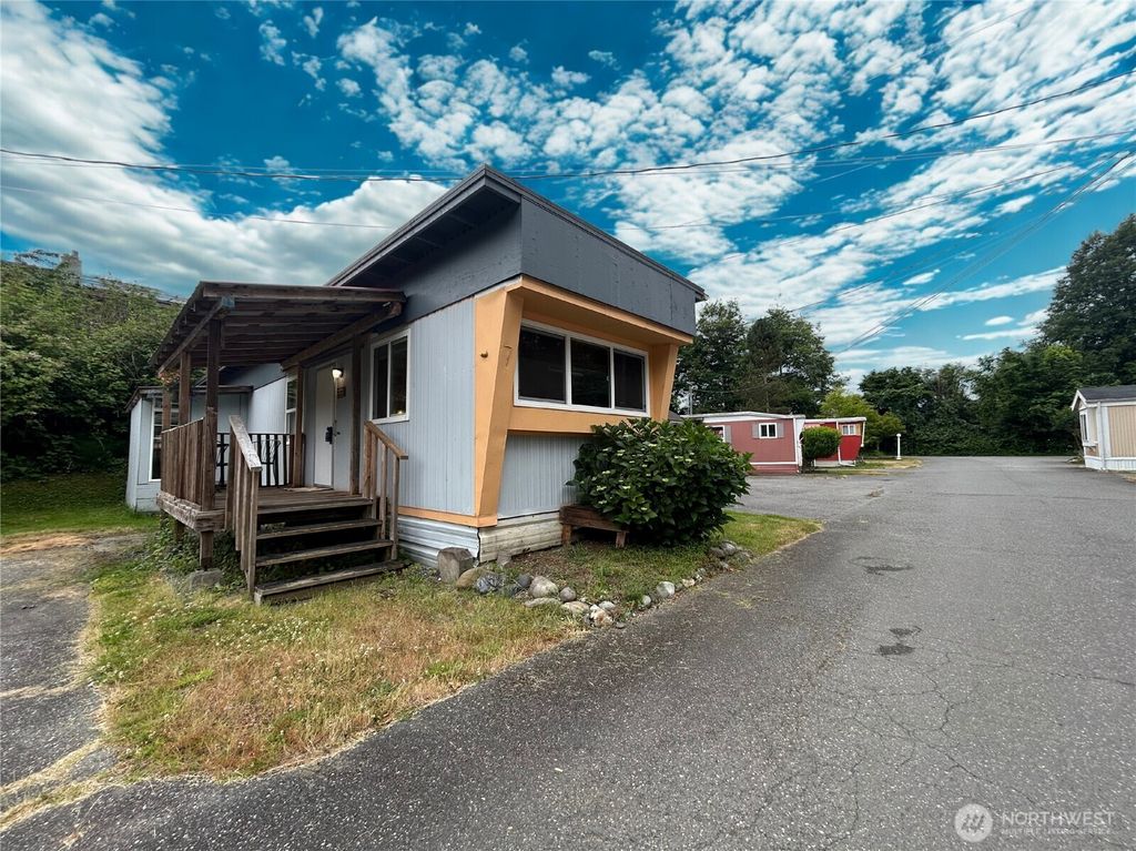 Photo of 105 E Cox Avenue #13, Arlington, WA 98223 (MLS # 2397316)