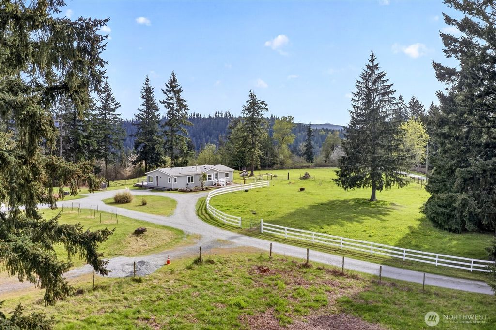 Photo of 41419 94th Avenue E, Eatonville, WA 98328 (MLS # 2509926)