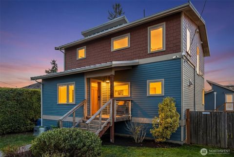 Photo of 5545 17th Avenue S, Seattle, WA 98108 (MLS # 2488216)