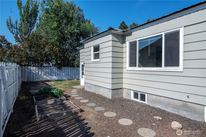 203 N Walnut Street