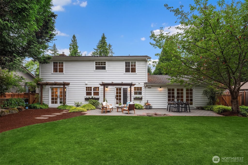 Photo of 4712 90th Avenue SE, Mercer Island, WA 98040 (MLS # 2546175)