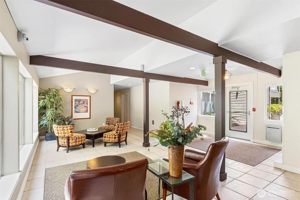 Photo of 215 20th Avenue E #201, Seattle, WA 98112 (MLS # 2552681)