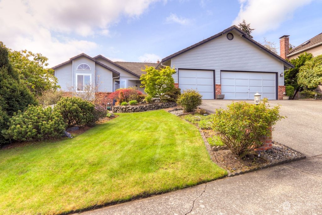 Photo of 4803 SW 329th Way, Federal Way, WA 98023 (MLS # 2059771)