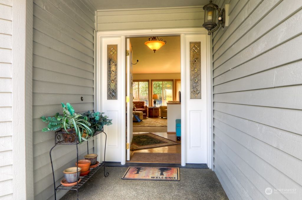 Photo of 4803 SW 329th Way, Federal Way, WA 98023 (MLS # 2059771)