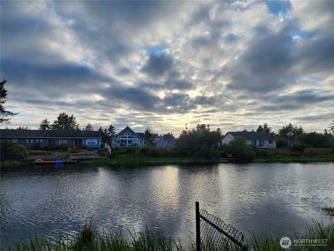 233 Canal Drive SE Ocean Shores WA 98569