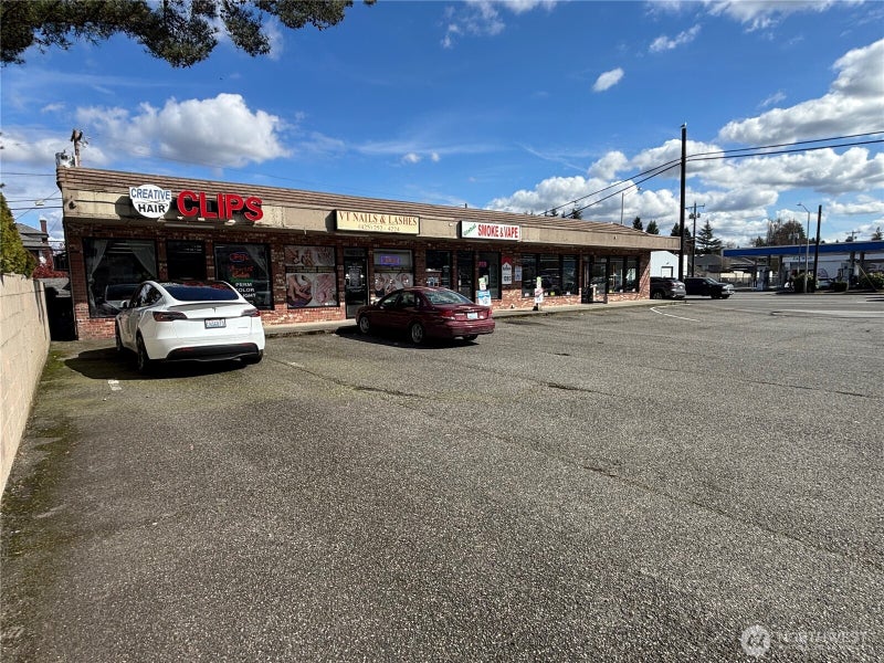 4027 Rucker Ave