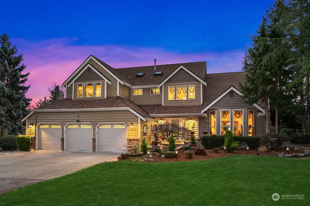 Photo of 12915 SE 212th Street, Kent, WA 98031 (MLS # 2038990)