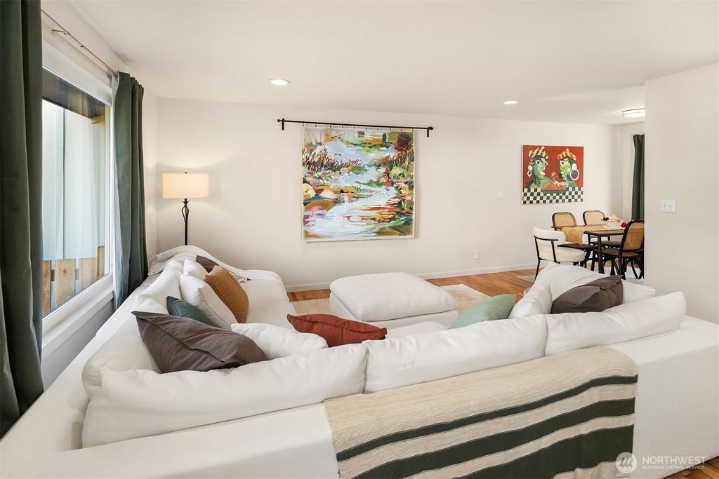 Photo of 5035 25th Avenue SW, Seattle, WA 98106 (MLS # 2487202)