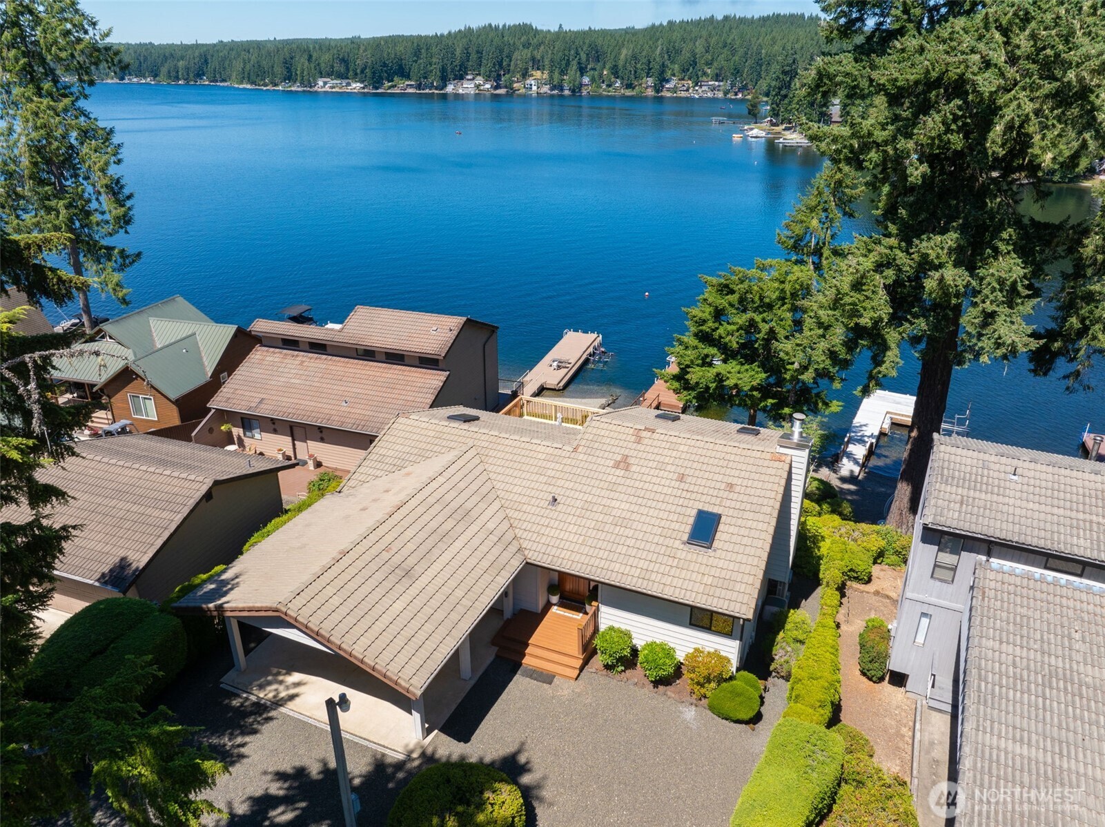 2521 E Mason Lake Drive E