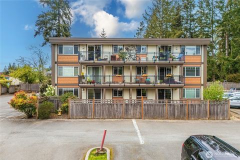 Photo of 7503 212th Street SW #B102, Edmonds, WA 98026 (MLS # 2491636)