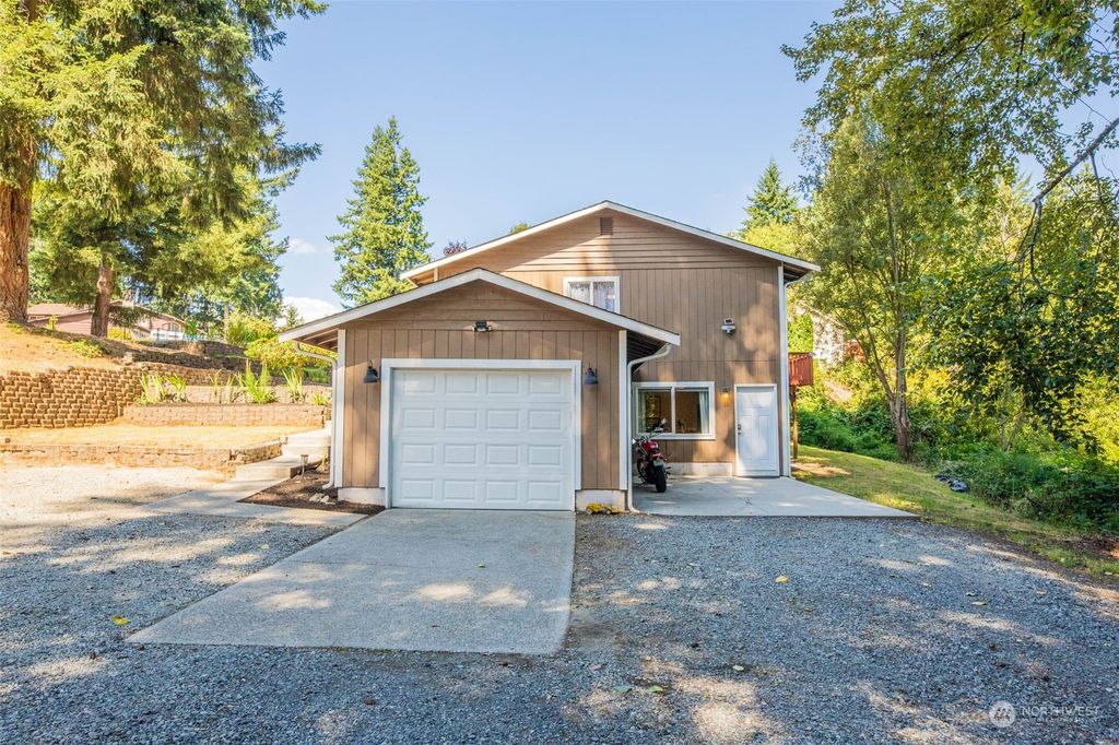 Photo of 4931 122nd Place NE, Marysville, WA 98271 (MLS # 2144428)