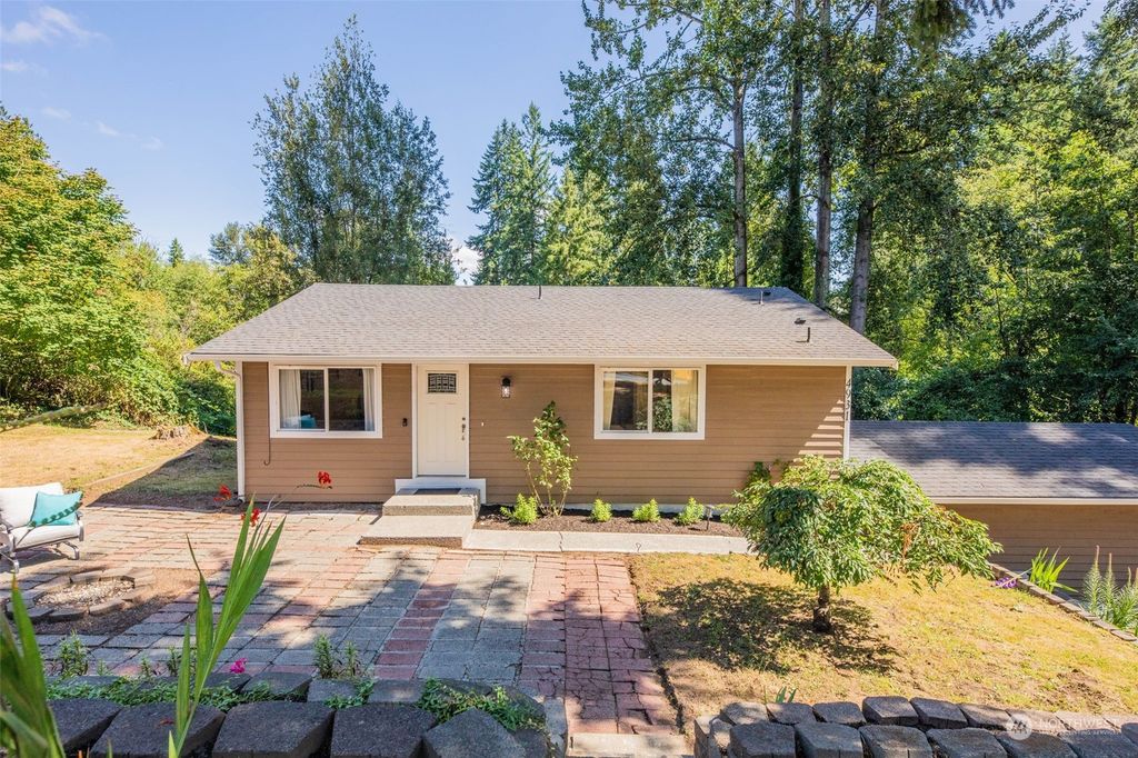 Photo of 4931 122nd Place NE, Marysville, WA 98271 (MLS # 2144428)