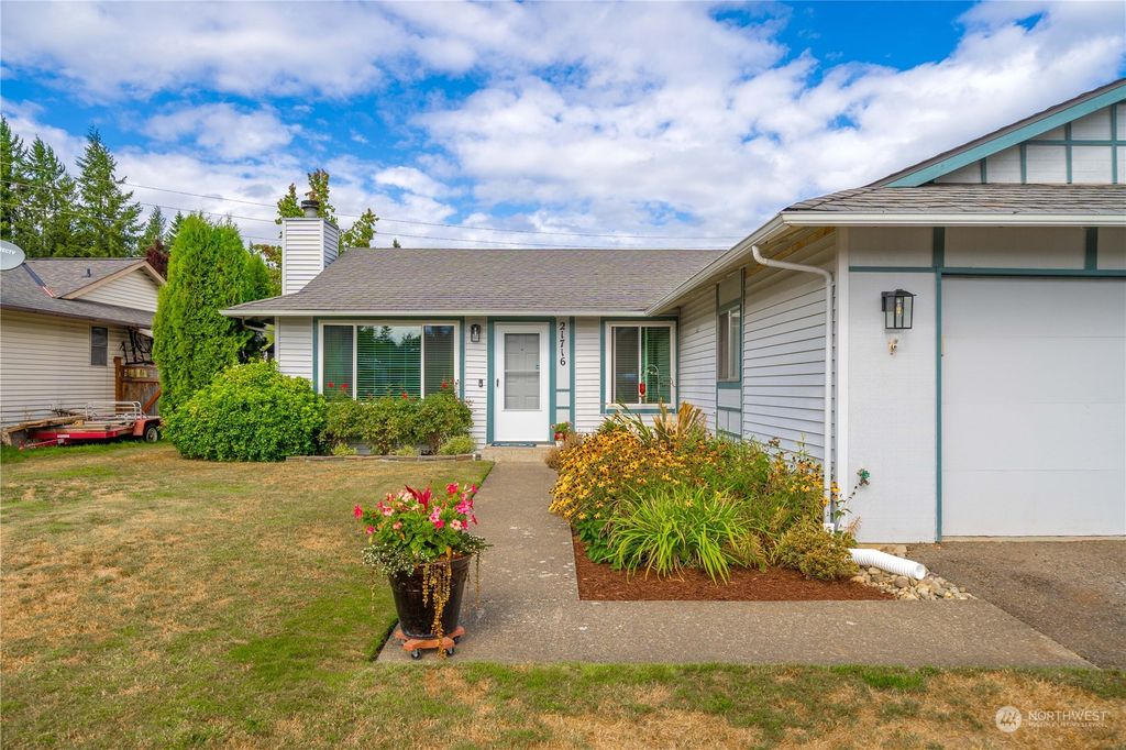 Photo of 21716 SE 237th Street, Maple Valley, WA 98038 (MLS # 2159915)