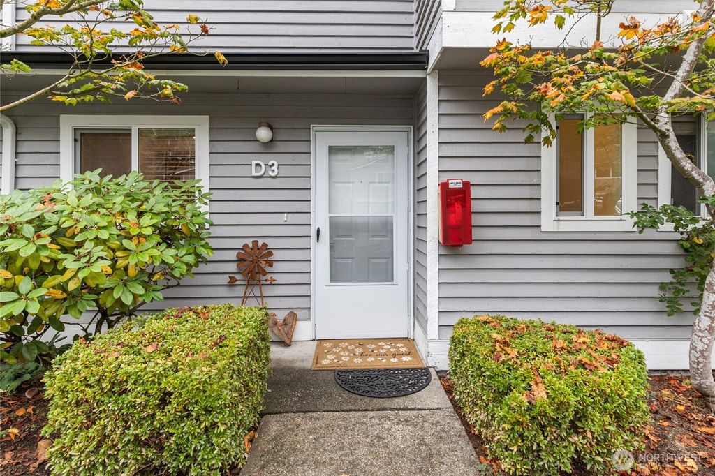 Photo of 1526 192nd Street SE #D3, Bothell, WA 98012 (MLS # 2411524)