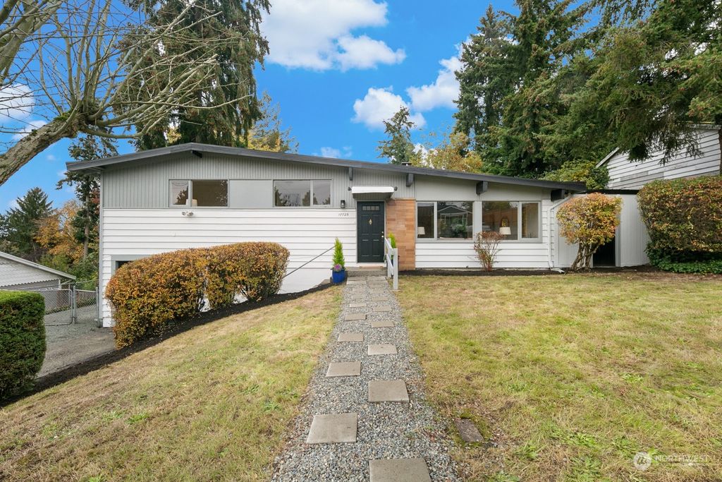 Photo of 17725 41st Avenue S, SeaTac, WA 98188 (MLS # 2306909)