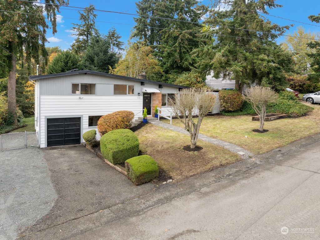 Photo of 17725 41st Avenue S, SeaTac, WA 98188 (MLS # 2306909)