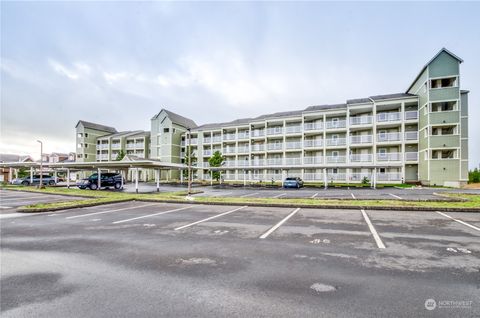 Photo of 501 Shore View Drive #206, Long Beach, WA 98631 (MLS # 2026547)