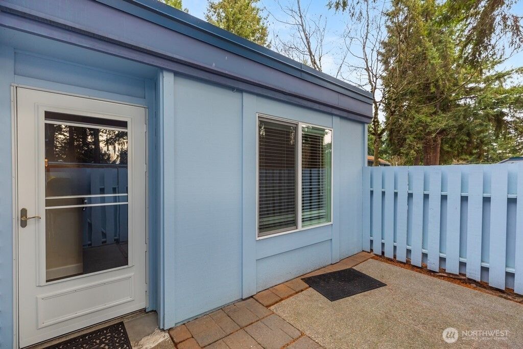 Photo of 4300 NE Sunset Blvd Blvd #D1, Renton, WA 98059 (MLS # 2458533)