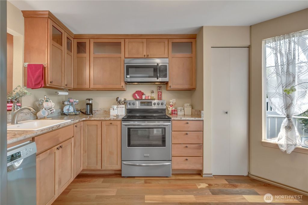 Photo of 5912 S 238th Court #B5, Kent, WA 98032 (MLS # 2430424)