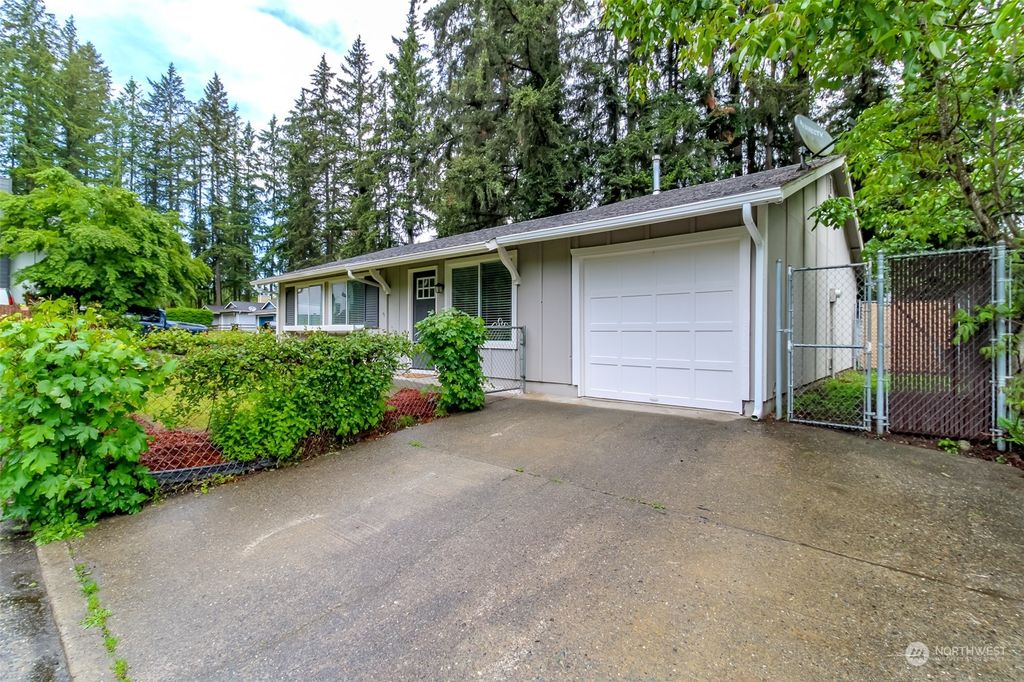 Photo of 26502 186th Place SE, Covington, WA 98042 (MLS # 2245054)