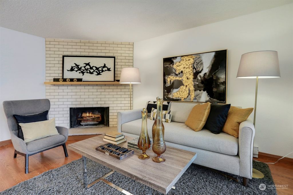 Photo of 17537 151st Avenue SE #9-1, Renton, WA 98058 (MLS # 2059527)