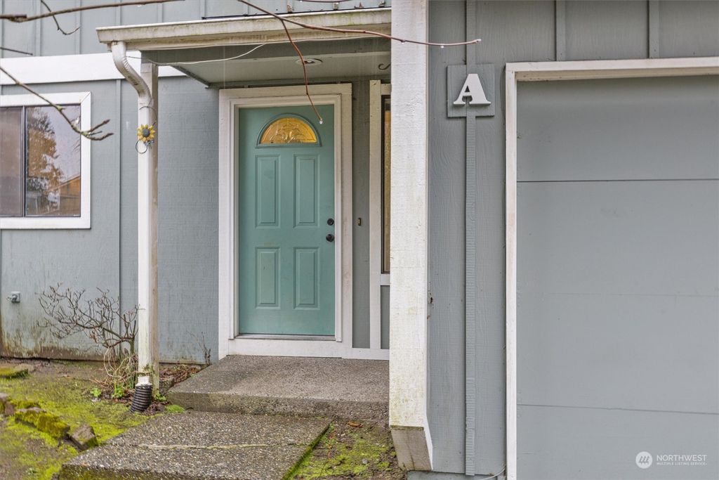 Photo of 13424 32nd Place W #5A, Lynnwood, WA 98087 (MLS # 2037903)