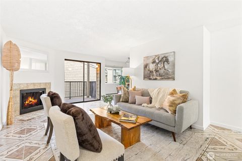 Photo of 2020 Grant Avenue S #A202, Renton, WA 98055 (MLS # 2470251)