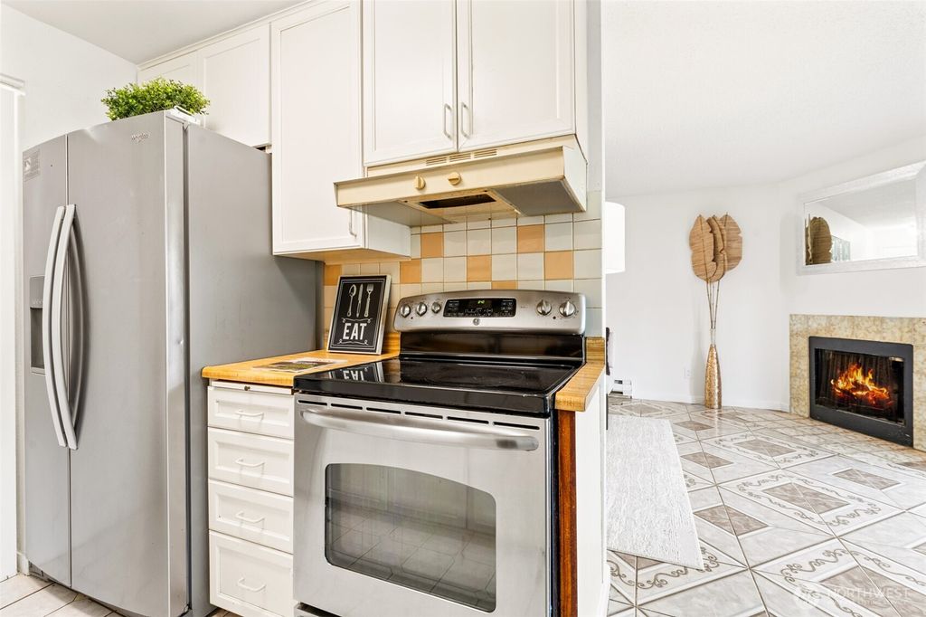 Photo of 2020 Grant Avenue S #A202, Renton, WA 98055 (MLS # 2470251)