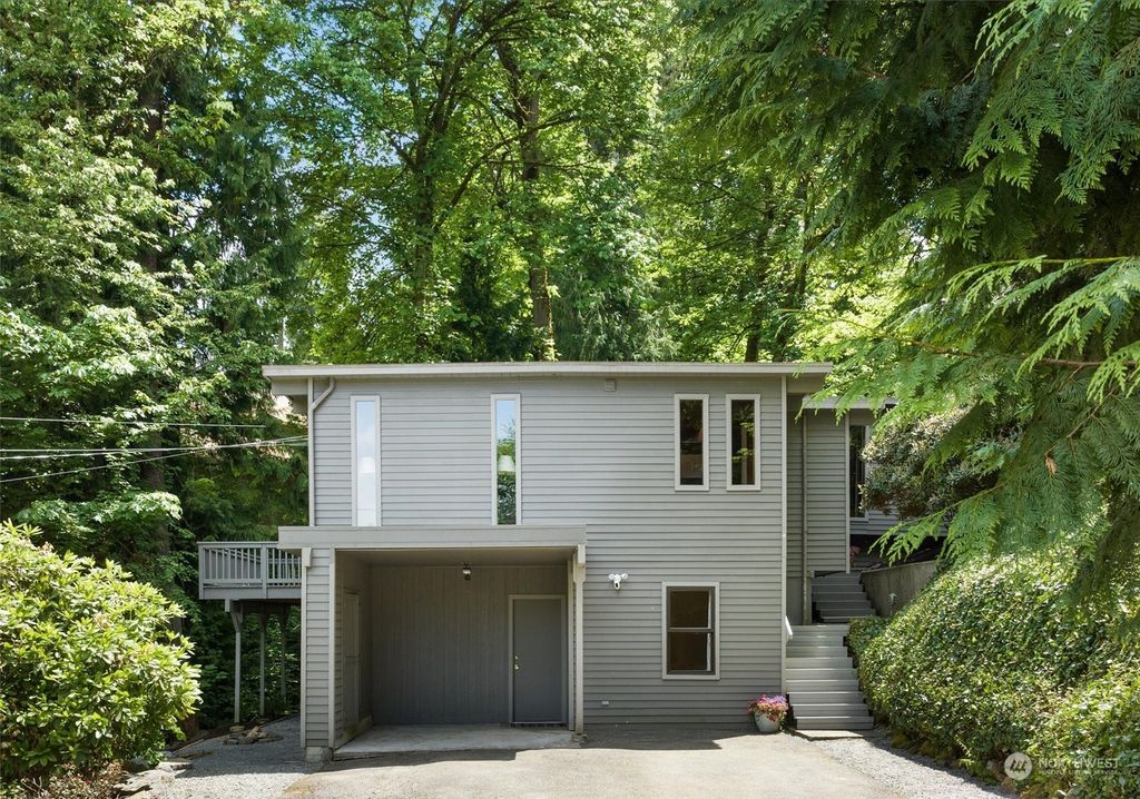Photo of 8405 NE 169th Street, Kenmore, WA 98028 (MLS # 2072292)