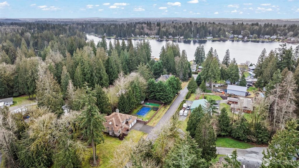 Photo of 19621 SE 310th Place, Kent, WA 98042 (MLS # 2336386)