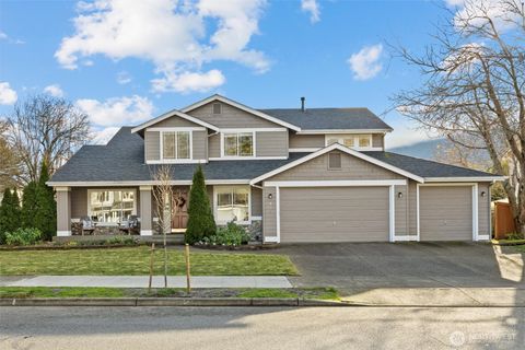 Photo of 815 SE 10th Street, North Bend, WA 98045 (MLS # 2469168)
