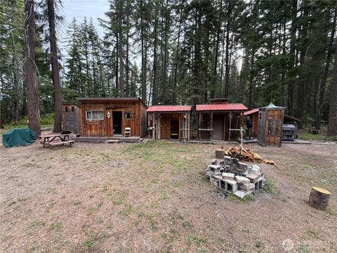 Photo of 730 Tall Pines Drive #1 of 2, Cle Elum, WA 98992 (MLS # 2553111)