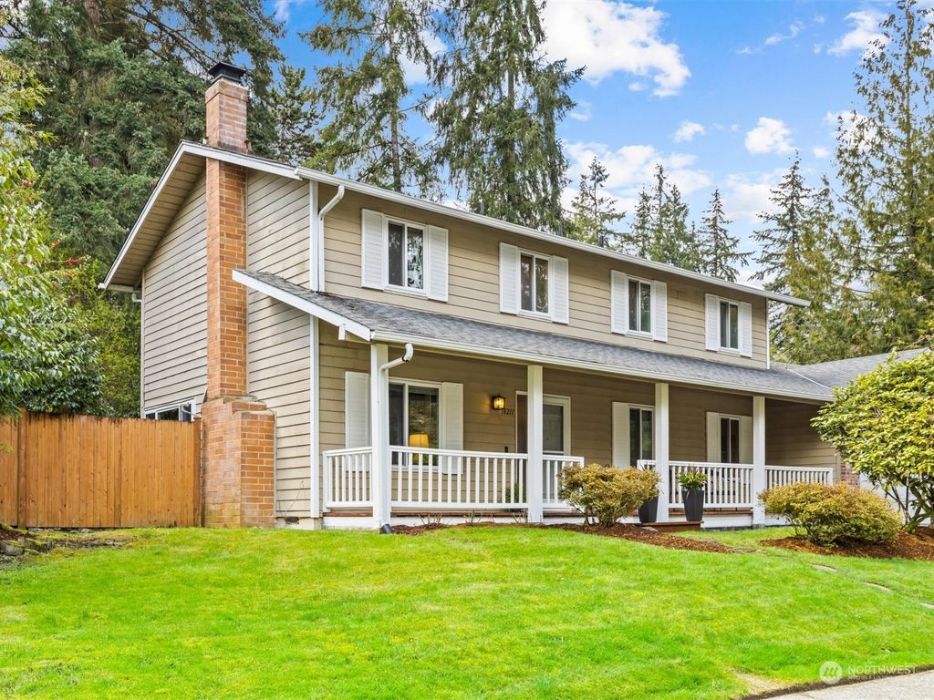 Photo of 18211 NE 28th Street, Redmond, WA 98052 (MLS # 2059854)