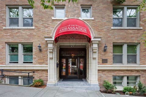 Photo of 505 E Denny Way #A506, Seattle, WA 98122 (MLS # 2432278)