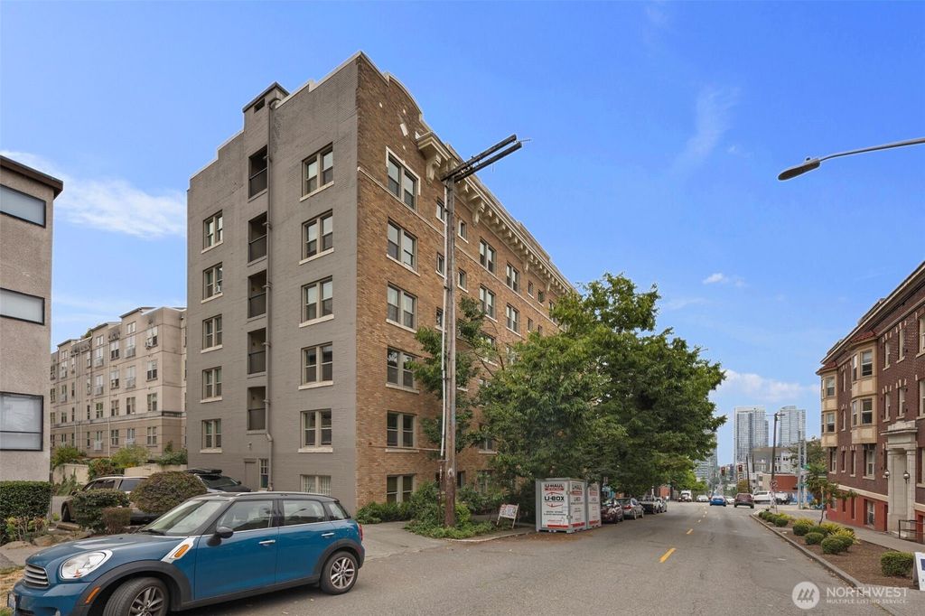 Photo of 505 E Denny Way #A506, Seattle, WA 98122 (MLS # 2432278)